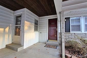 2nd image of 330 Edgewood Dr