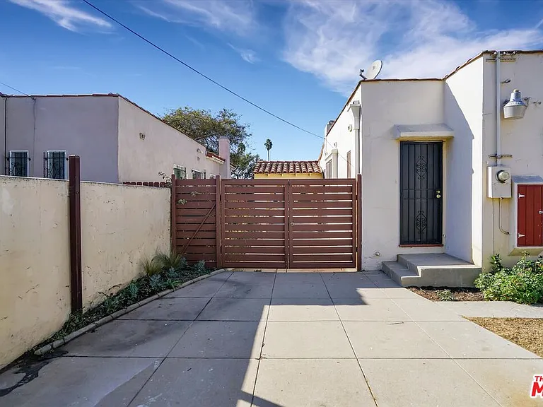 3800 Roxton Ave — Photo 28