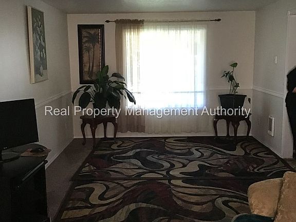 2nd image of 18803 SE 14th Way