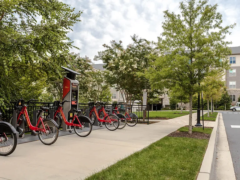 Go out for a spin with Capital Bikeshare stations close by.