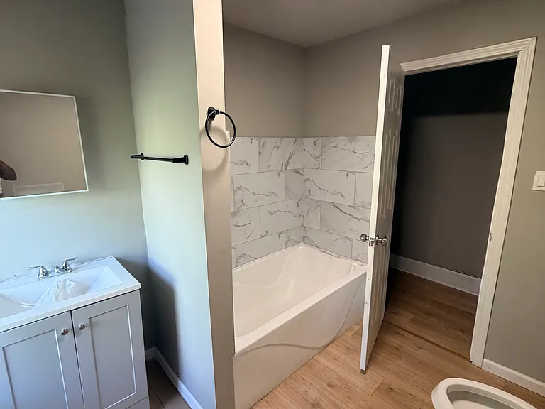871 Oak St #2 — Photo 5