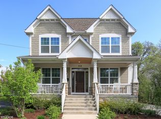 315 W Franklin St, Wheaton, IL 60187