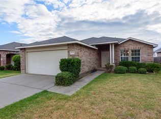 6016 English Saddle Ln, Denton, TX 76210