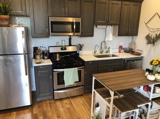 5721 N Clark St UNIT 203, Chicago, IL 60660
