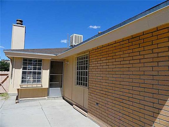 3rd image of 856 El Arco Dr #1
