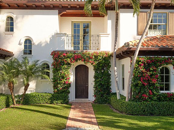 2nd image of 225 Murray Rd