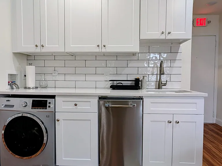 216 Dodd St #3 — Photo 16