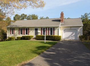 39 Sandy Way, Mashpee, MA 02649