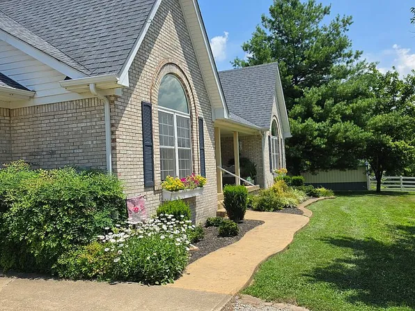 998 Normandy Station Rd, Taylorsville, KY 40071