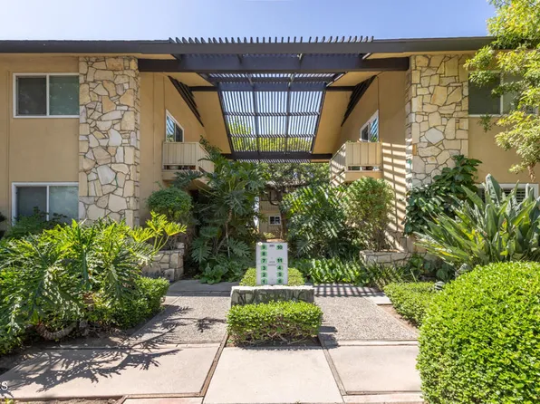 385 Cliff Dr APT 2, Pasadena, CA 91107