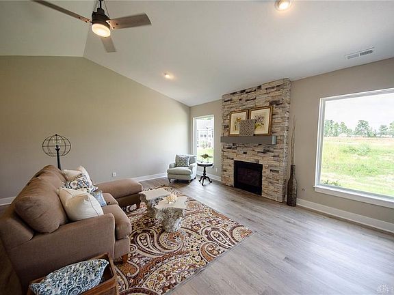 3rd image of 1116 Chambrey Ct
