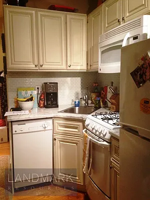 Rented by Landmark Resources | media 27