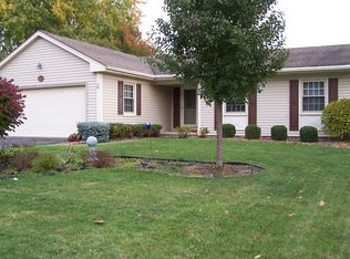 191 Applewood Dr, Rochester, NY 14612