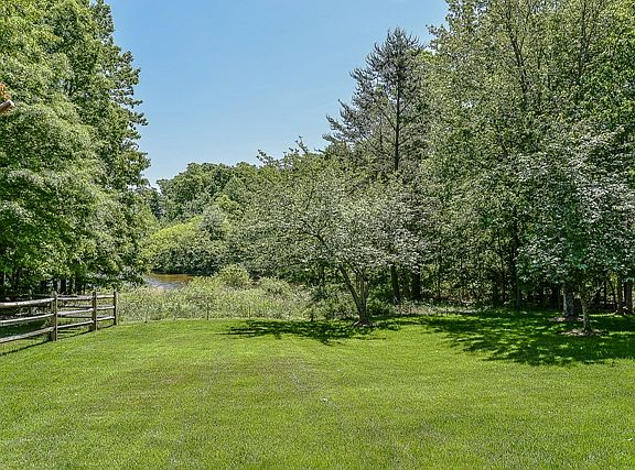 4th image of 8509 Heron Pond Ln