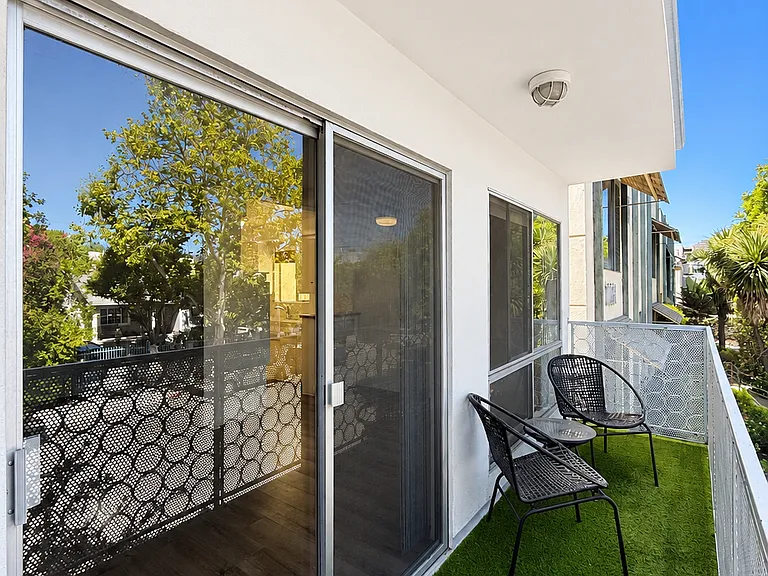 1027 N Ogden Dr #6 — Photo 14
