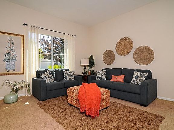2nd image of 6602 Escallonia Way