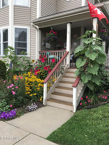 4th image of 119 Grand Avenue