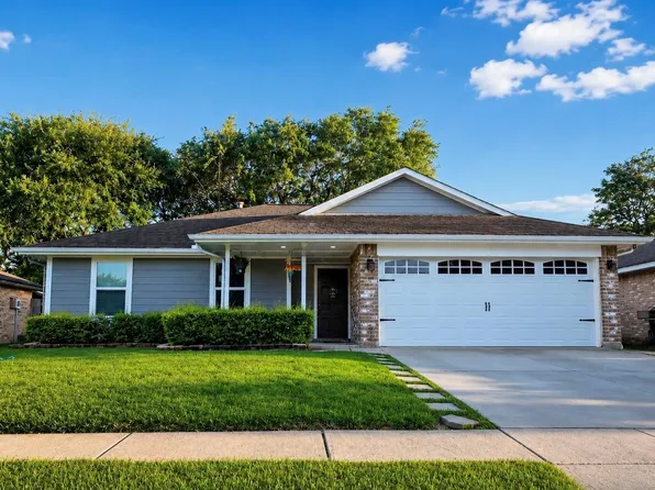 5625 Sugar Creek Dr, La Porte, TX 77571