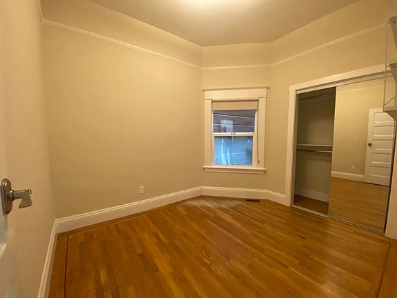 3rd image of 427 Green St