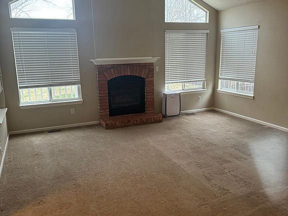 2nd image of 1309 S Weldona Ln