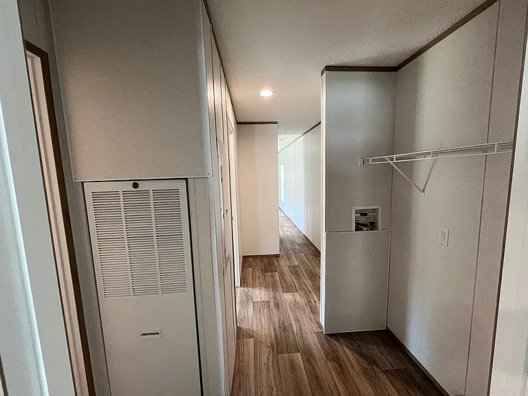 515 Tom Mann Rd — Photo 37