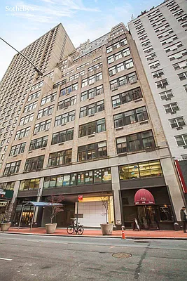 Sold by Sotheby's International Realty | media 14