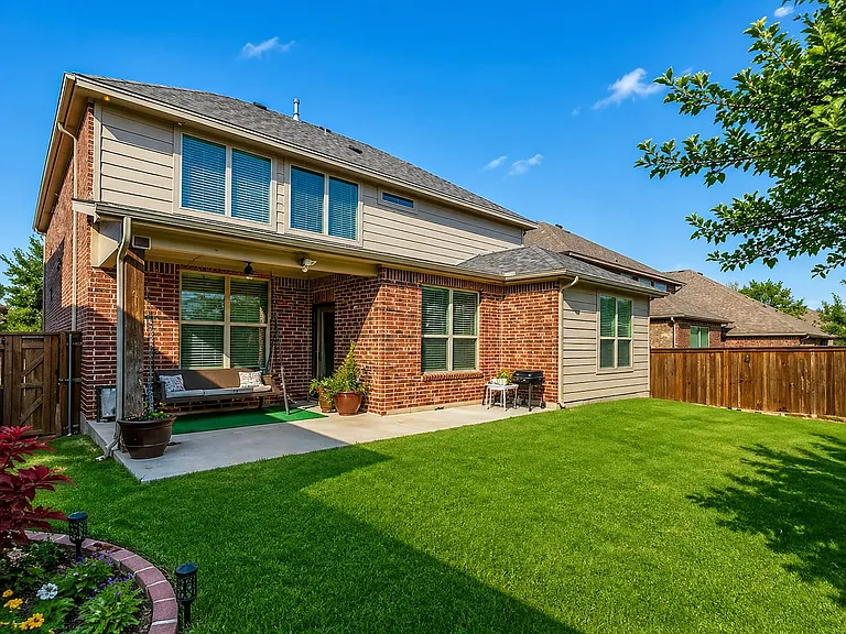 8609 McCutchins Dr — Photo 24