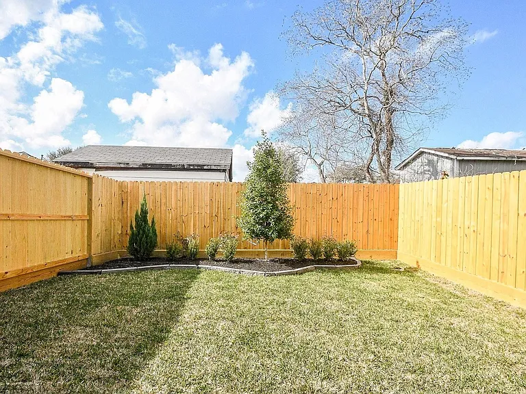 4101 Victoria Ave #B — Photo 33