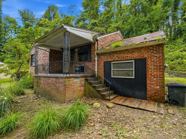 1409 Lookout Dr, Huntington, WV 25704