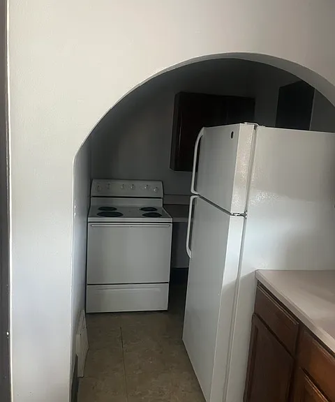 117 E Tydeman Ave — Photo 5