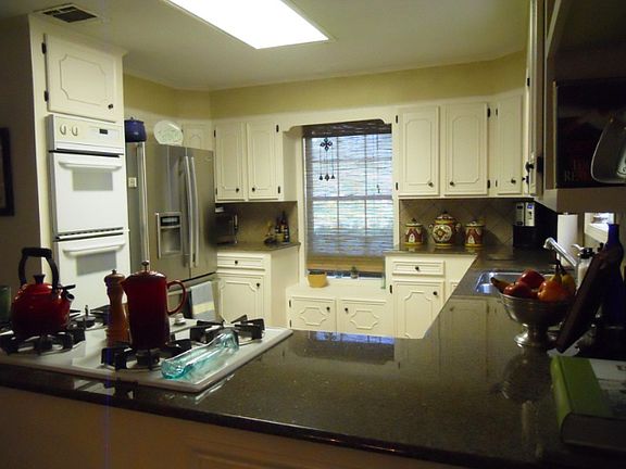 3rd image of 2125 Maywood Dr
