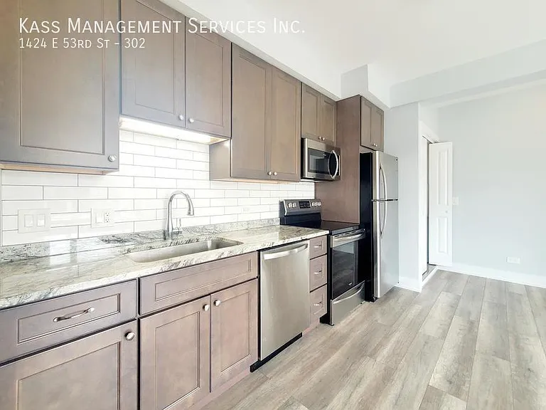 5228-34 S Blackstone / 1424-28 E 53rd St — Photo 37