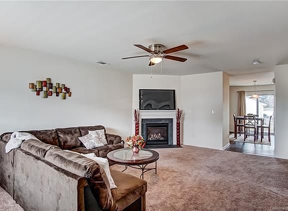 4th image of 3009 Green Apple Dr