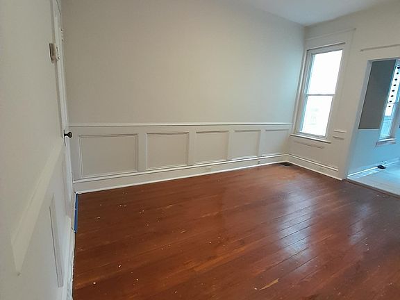 1 more angle for the dining room.