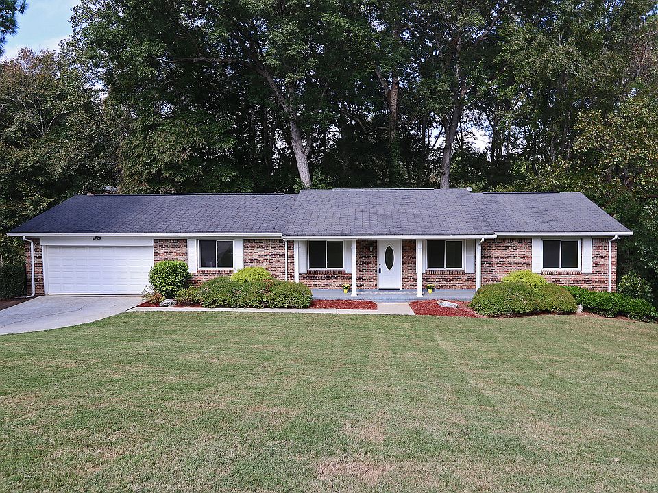 1st image of 843 Greenforest Dr
