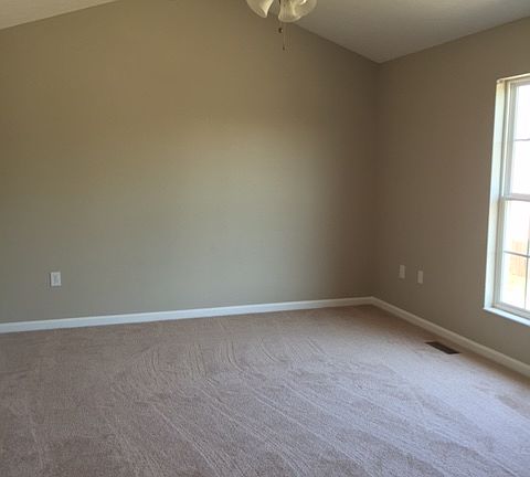 4th image of 6256 Kingbird Dr