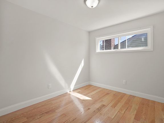 3rd image of 4141 Bronxwood Ave #2