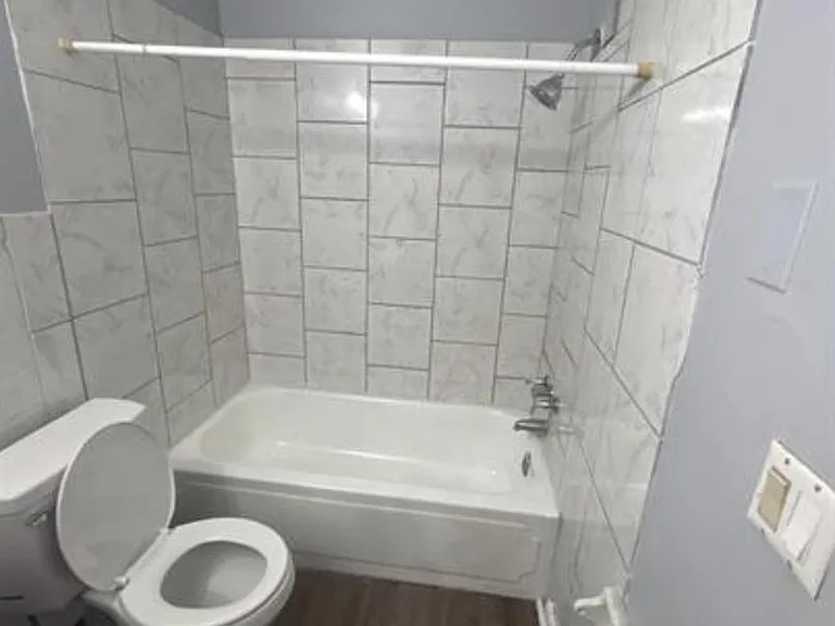 423 Briarwood Ave #8 — Photo 8