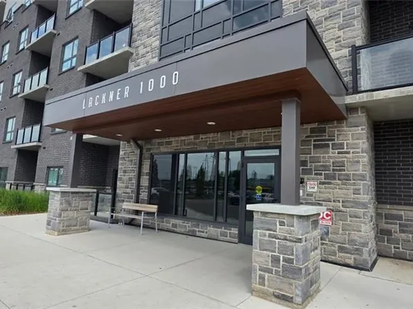 1000 Lackner Pl #401, Kitchener, ON N2A 0L3