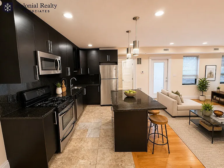 1616 Beacon St #4 — Photo 12
