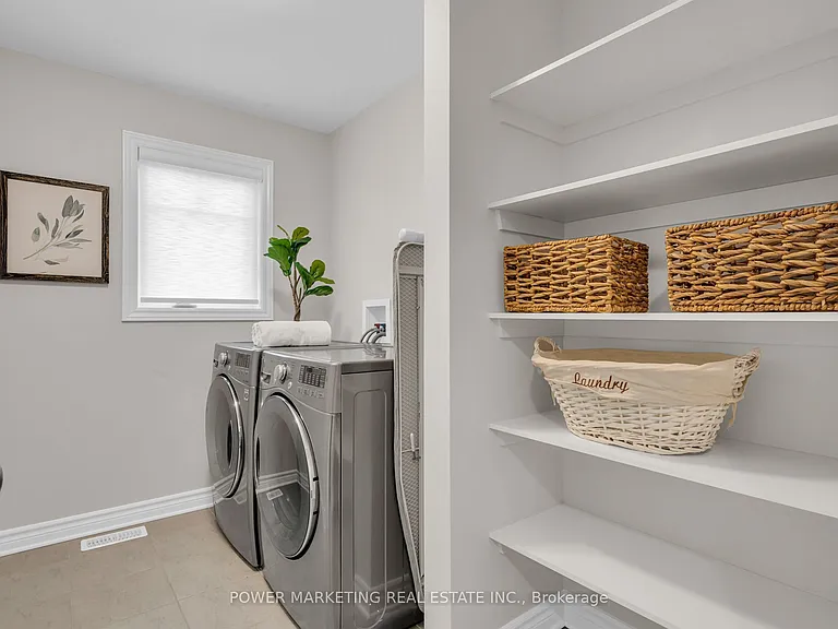 208 Alex Polowin Ave — Photo 24
