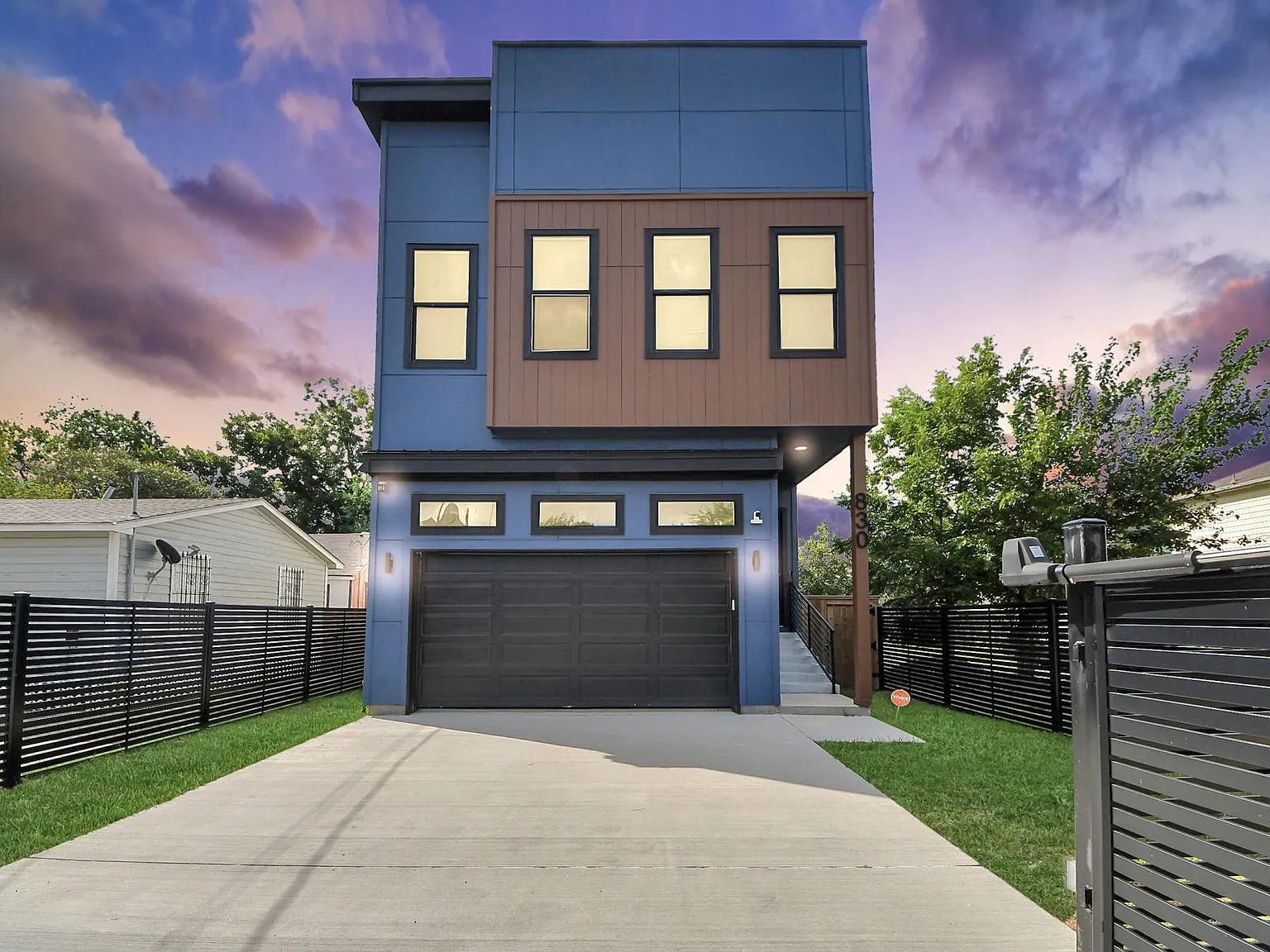 3 bed, 2.5 bath, 2227 sqft, $3,200 — Photo 2