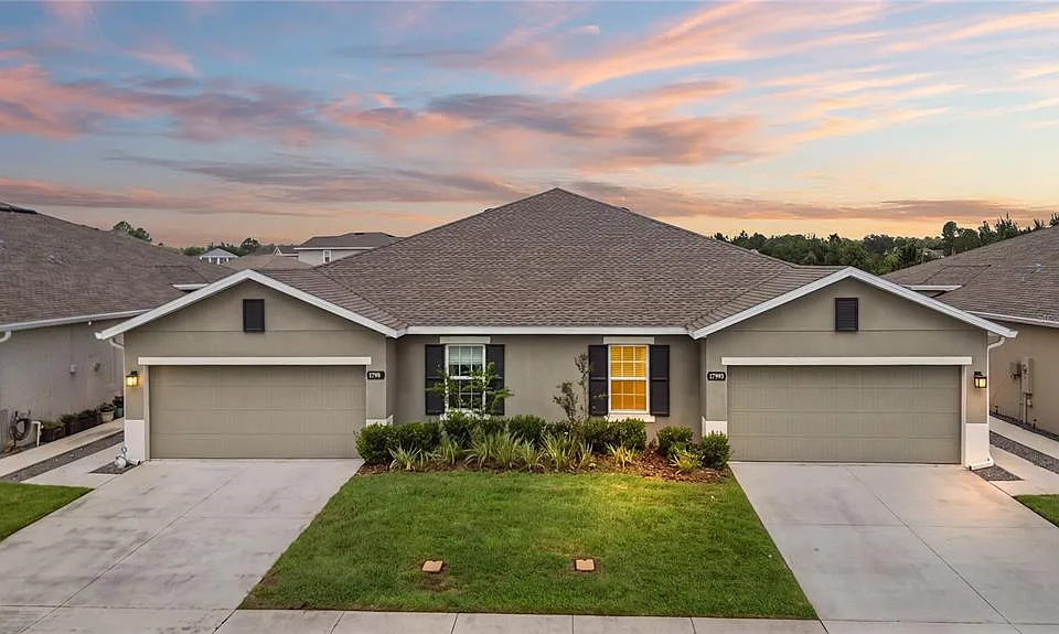 17993 Turning Leaf Cir