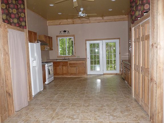 Kitchen, Coat Closet, Pantry