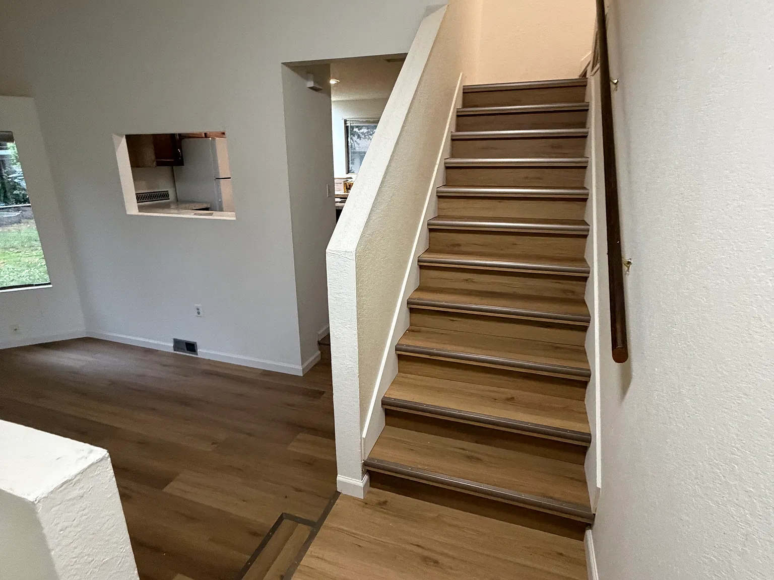 2 bed, 1.5 bath, 1200 sqft, $2,500 — Photo 3