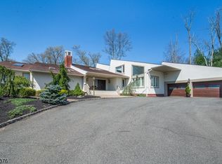 14 Cherokee Trl, Florham Park, NJ 07932