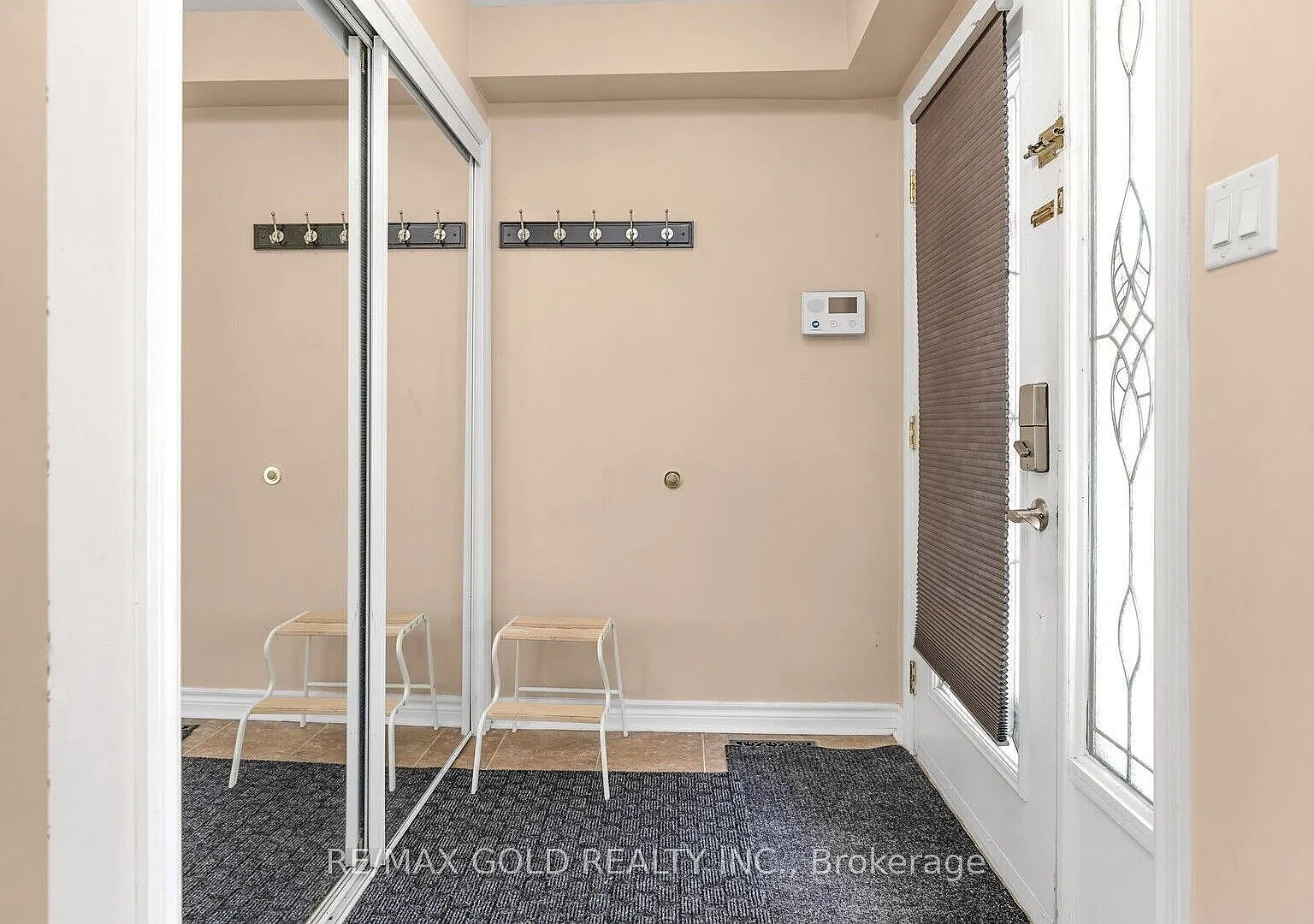 6 bed, $3,000 — Photo 3