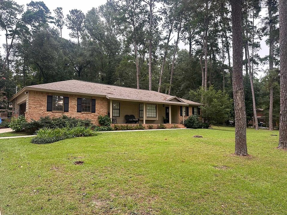 1st image of 3211 Lakeshore Dr