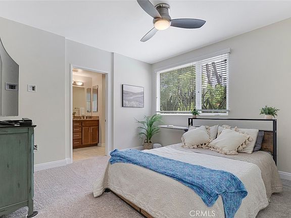 4th image of 21301 Erwin St Unit 228