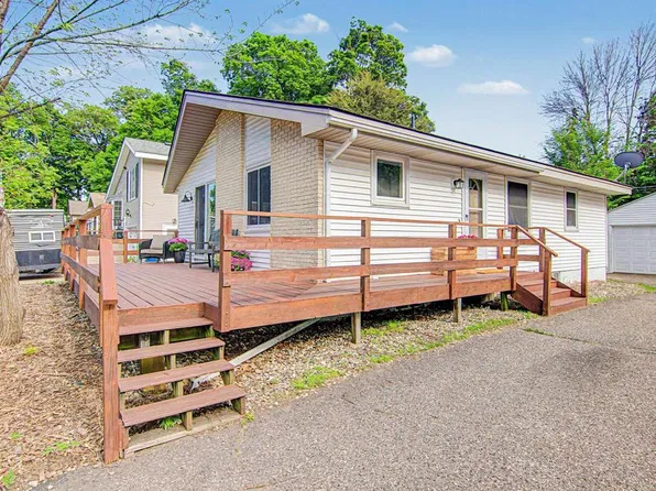 5963 Idlewood Rd, Mound, MN 55364